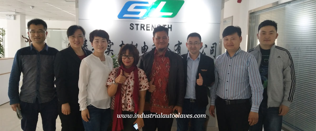 Indonesia Customers Visited Our Elliptical Head Factory