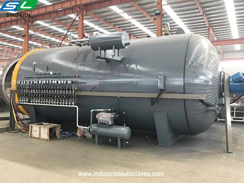 America Customer Showed Great Interested In Large Scale Autoclave