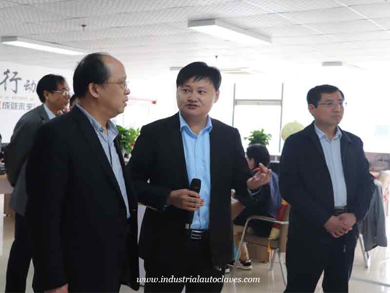 Taian City Government Leader Visited Our Autoclave Company