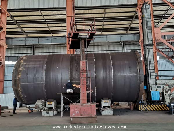 4.5×10M Large Size High Pressure Autoclave Delivered to Qingdao Fuxing High Speedy Train Research Center